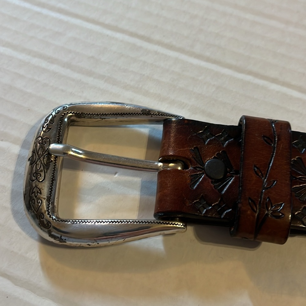 Brighton-M(30)-Brown-leather, embossed, buckle belt. - Picture 2 of 11